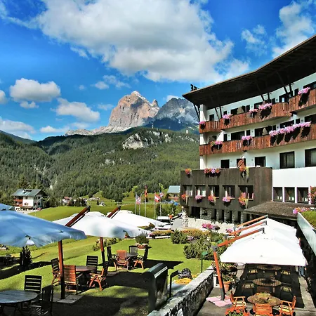 Mirage Hotel Cortina dʼAmpezzo